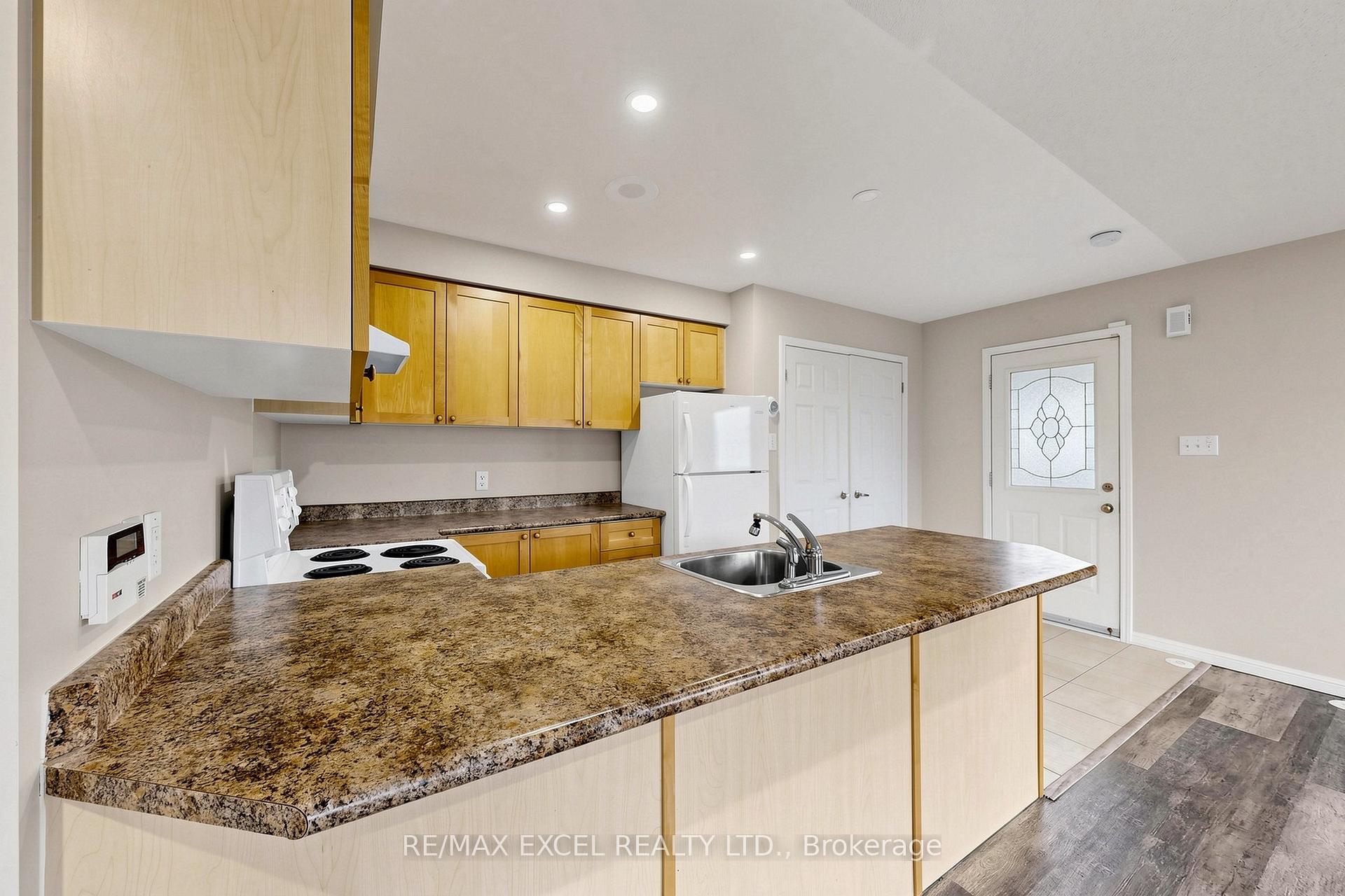 Photo 27 of 11 Peony Street, Markham, Cornell — HOMEH
