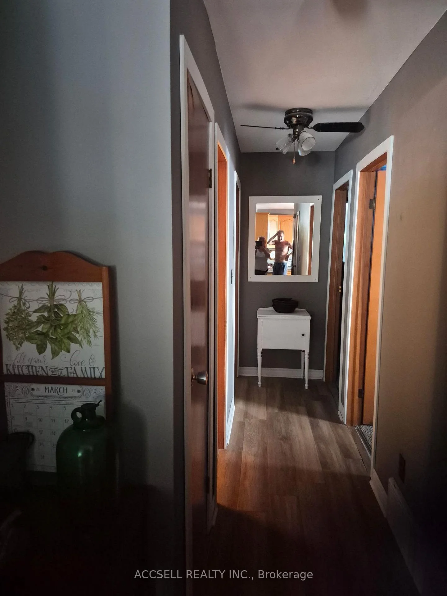 Photo 4 of 28 Bridle Path Road E, Out of Area — HOMEH