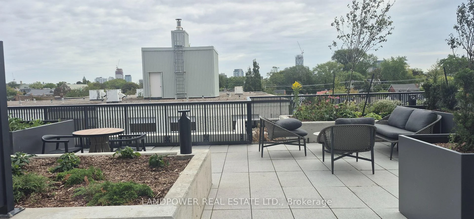 Photo 22 of Unit 922, 89 Montclair Avenue, Toronto, Forest Hill South — HOMEH