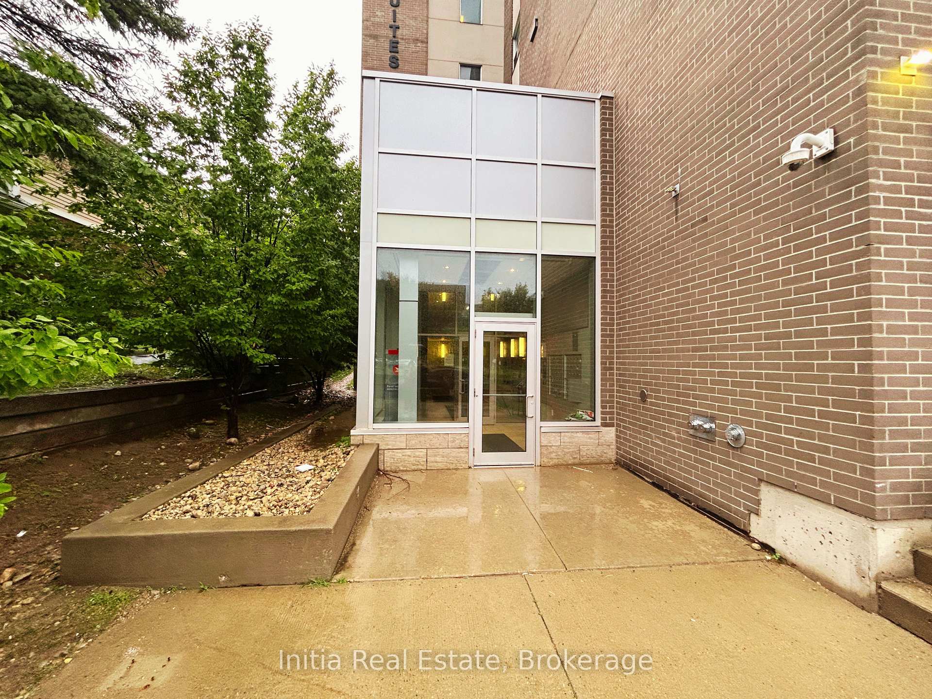 Photo 3 of Unit B303, 62 Balsam Street, Waterloo, Downtown Waterloo — HOMEH