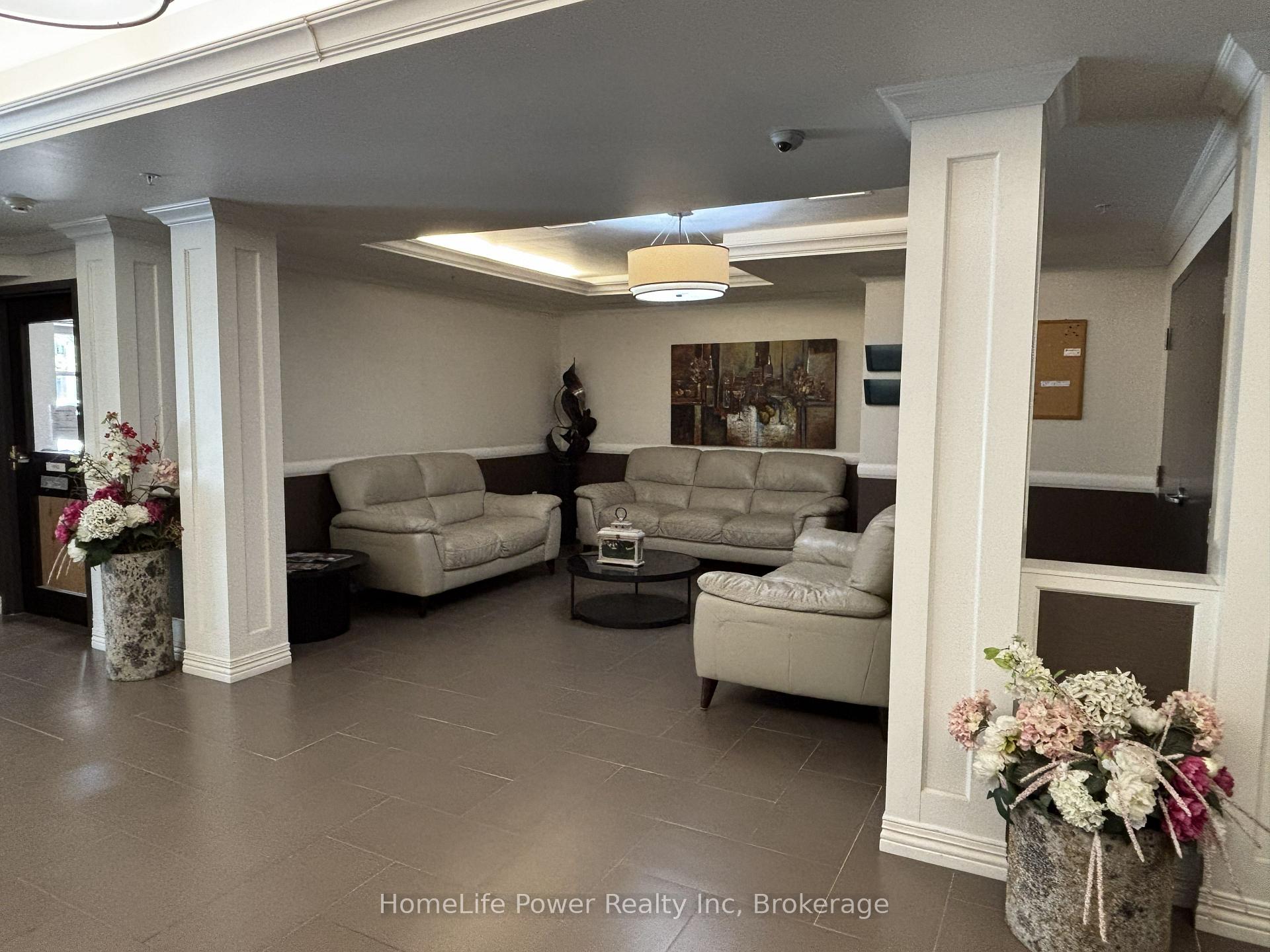 Photo 8 of Unit 705, 776 Laurelwood Drive, Waterloo, Erbsville/Laurelwood — HOMEH