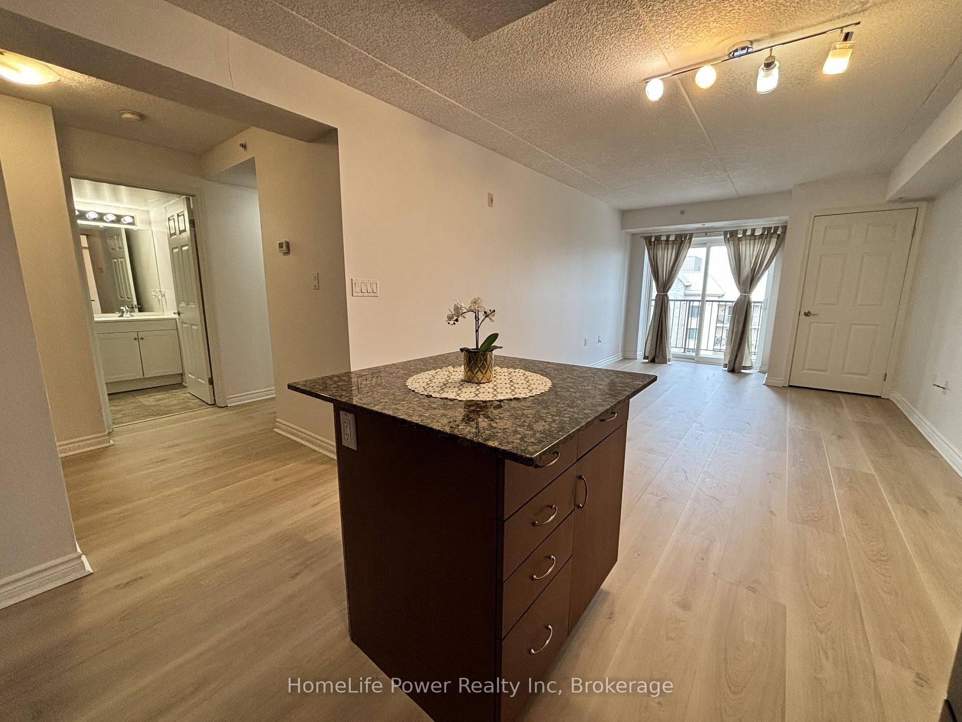 Photo 17 of Unit 705, 776 Laurelwood Drive, Waterloo, Erbsville/Laurelwood — HOMEH
