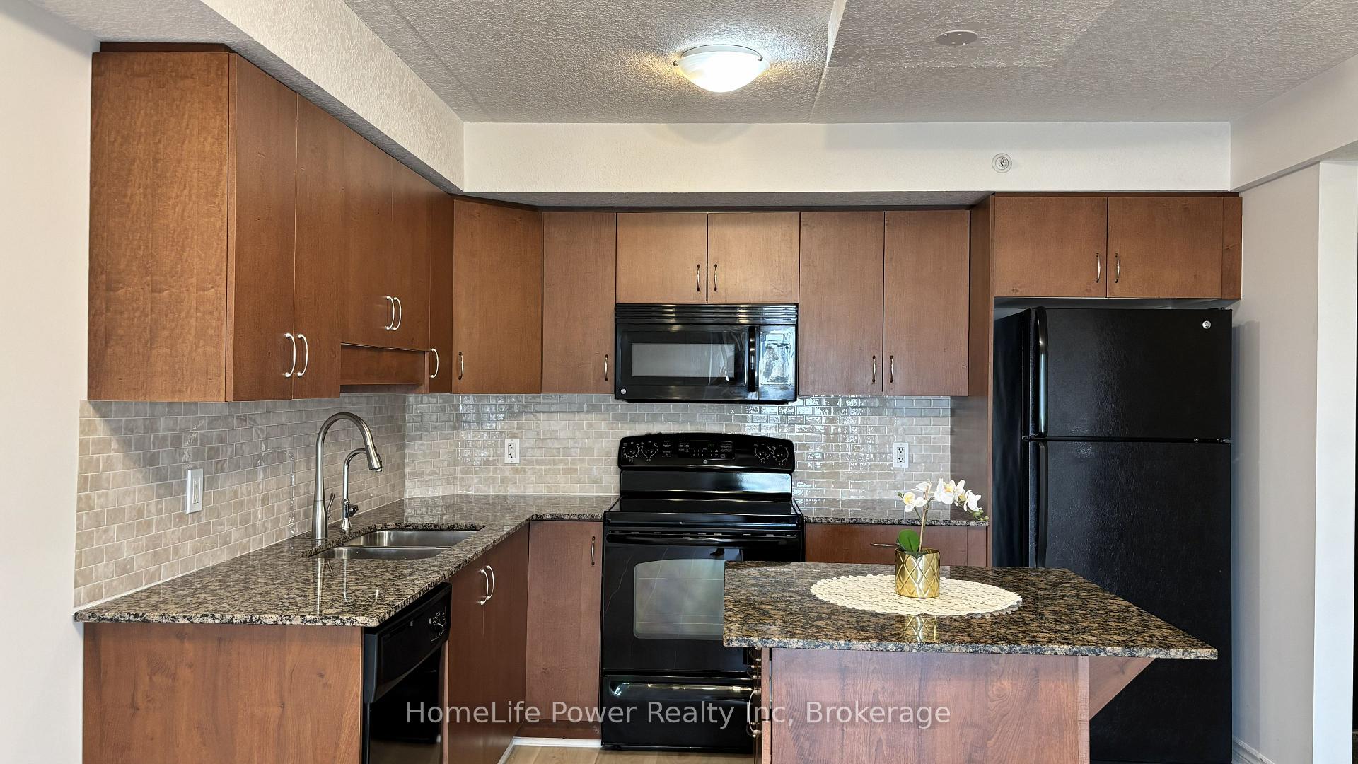Photo 19 of Unit 705, 776 Laurelwood Drive, Waterloo, Erbsville/Laurelwood — HOMEH
