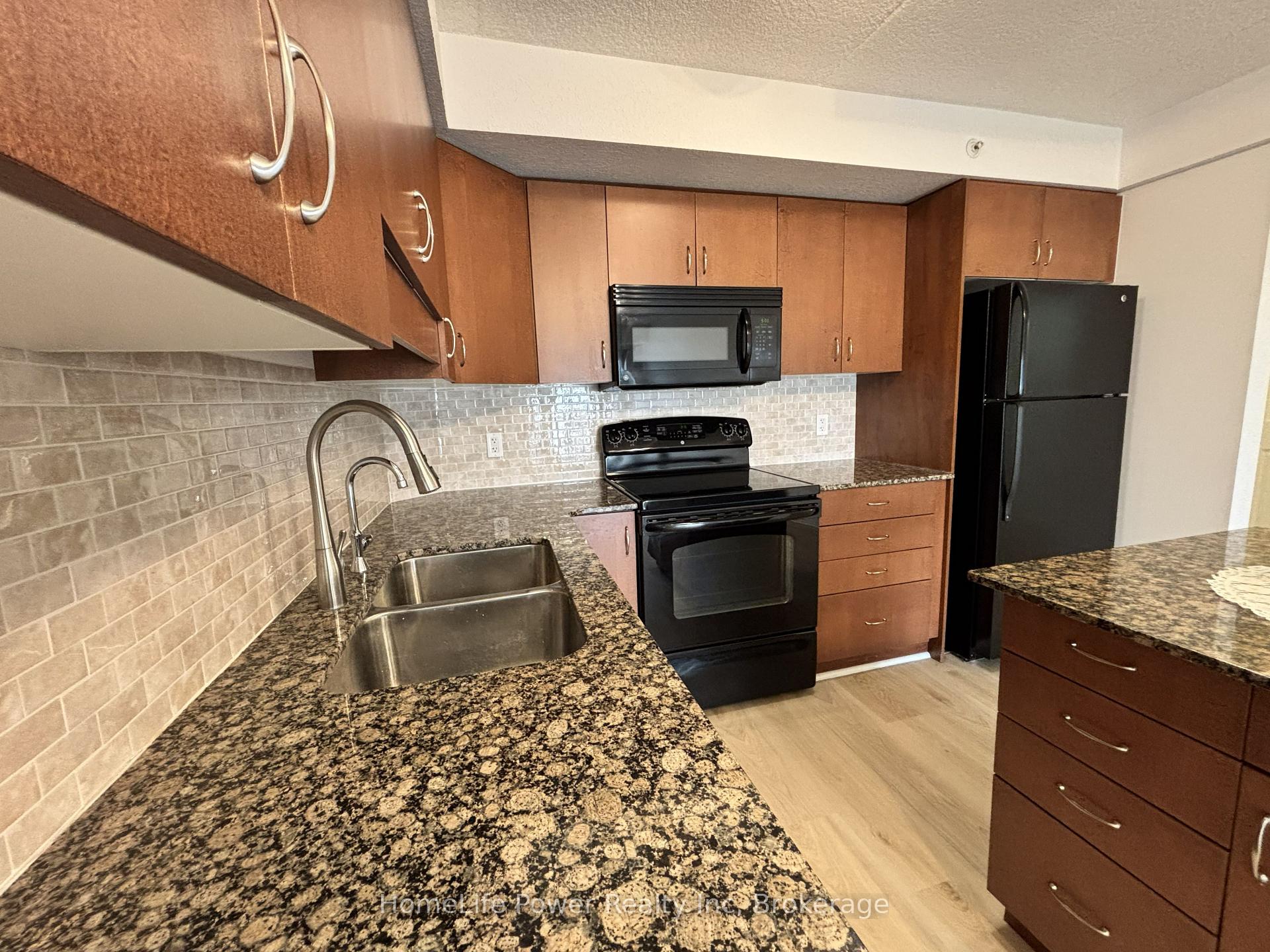 Photo 21 of Unit 705, 776 Laurelwood Drive, Waterloo, Erbsville/Laurelwood — HOMEH