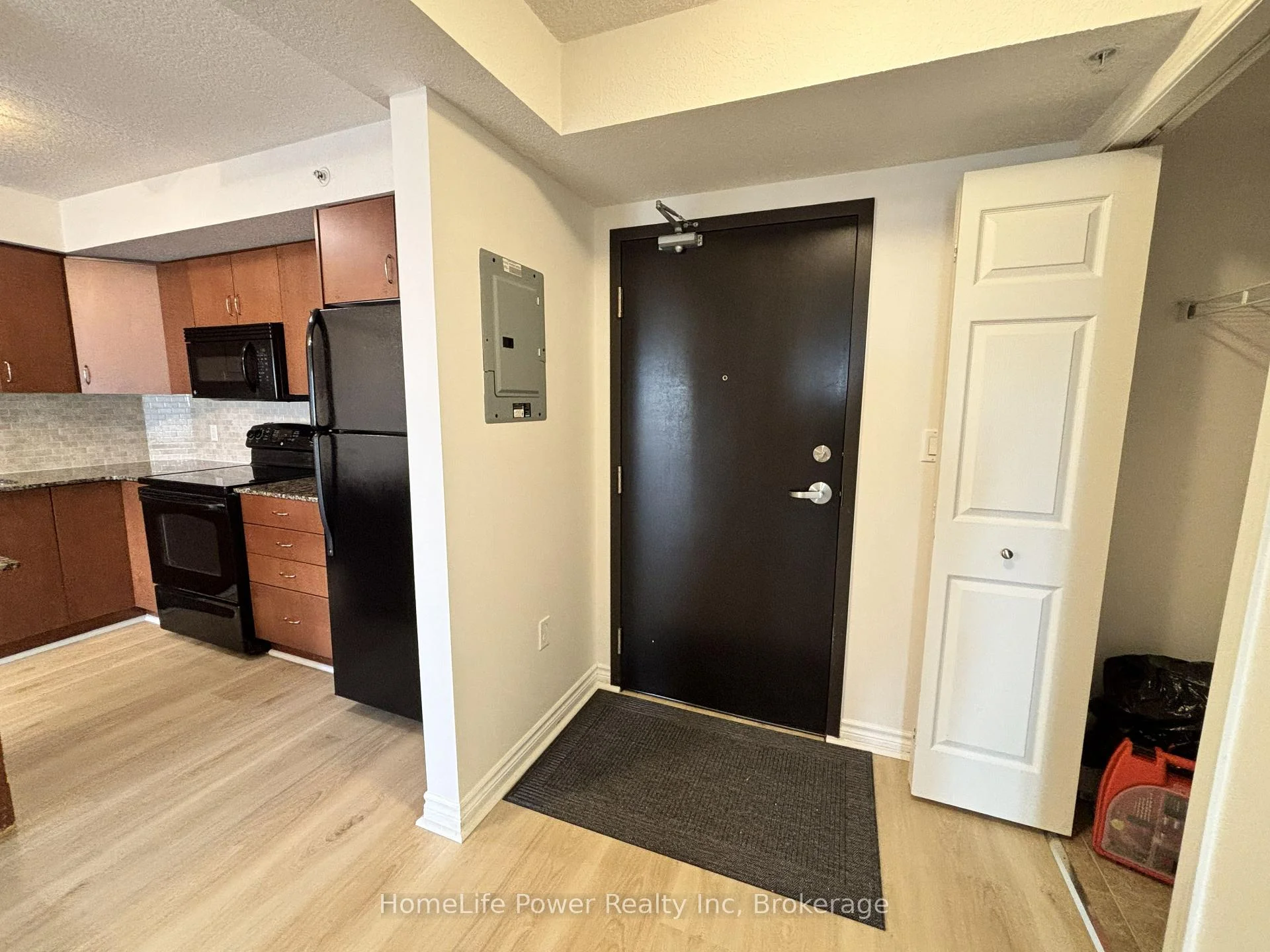 Photo 31 of Unit 705, 776 Laurelwood Drive, Waterloo, Erbsville/Laurelwood — HOMEH