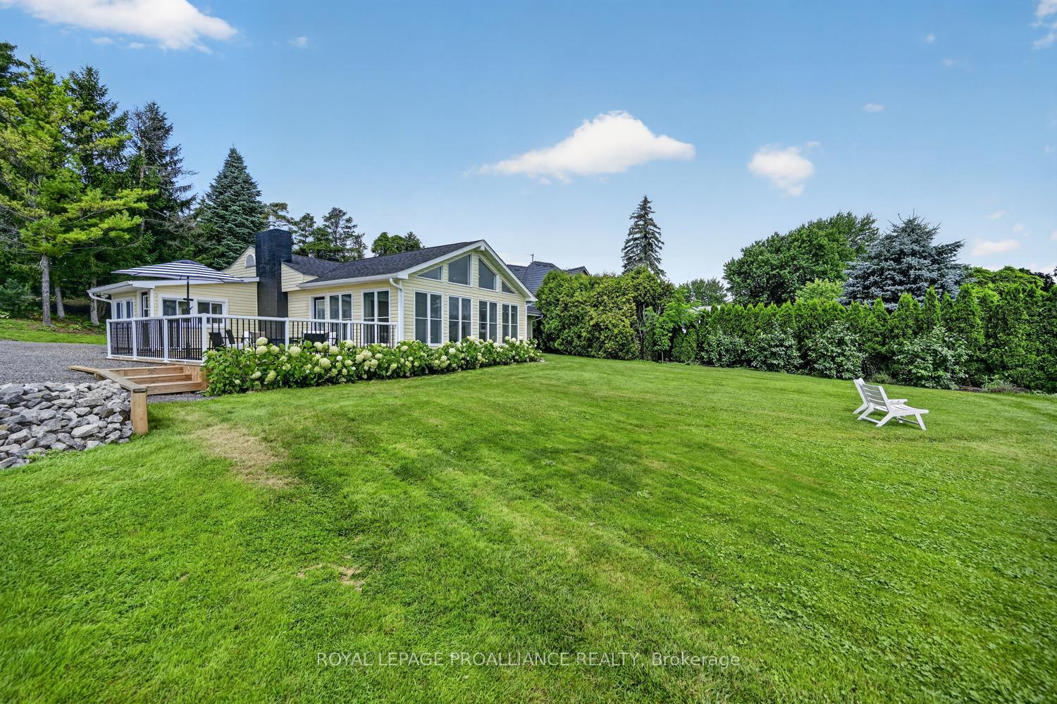 Photo 5 of 1637 County Rd 2, Edwardsburgh/Cardinal, Edwardsburgh/Cardinal Twp — HOMEH