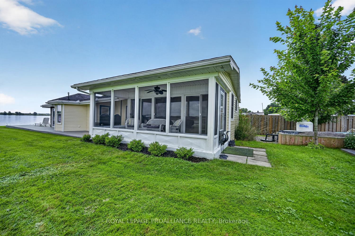 Photo 24 of 1637 County Rd 2, Edwardsburgh/Cardinal, Edwardsburgh/Cardinal Twp — HOMEH