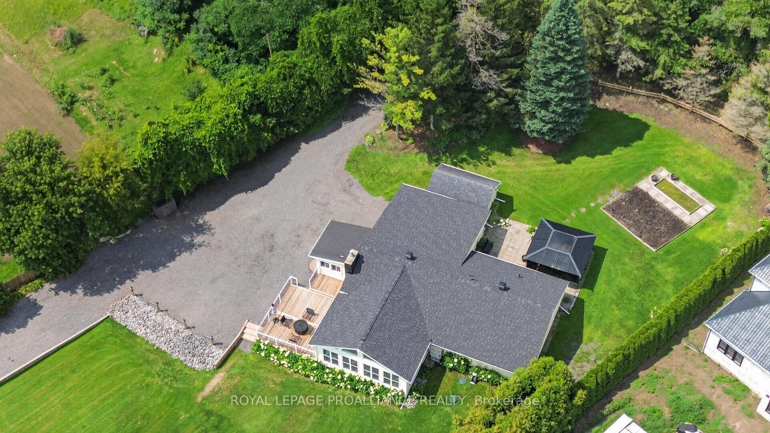 Photo 44 of 1637 County Rd 2, Edwardsburgh/Cardinal, Edwardsburgh/Cardinal Twp — HOMEH
