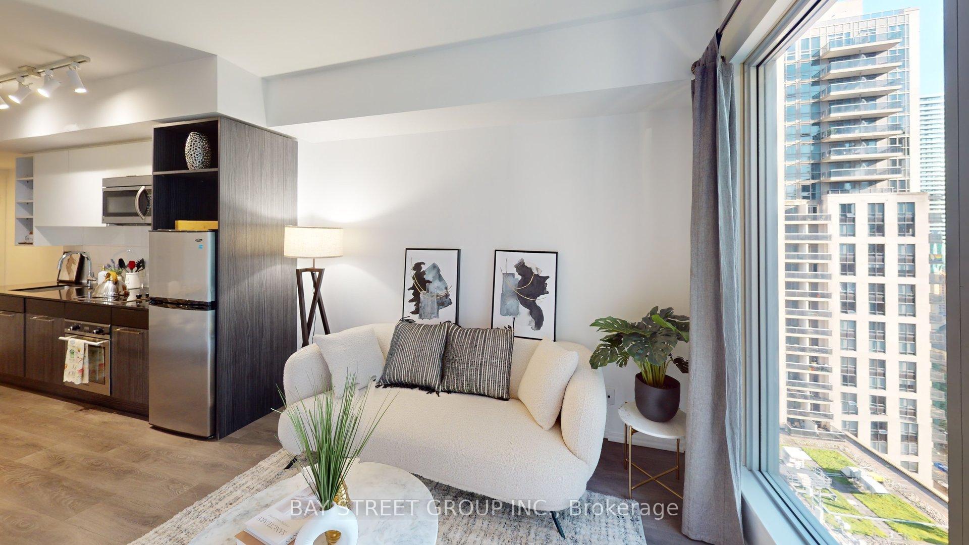 Photo 4 of Unit 1906, 68 Shuter Street, Toronto, Church-Yonge Corridor — HOMEH