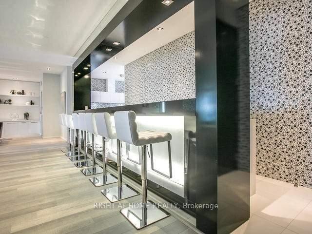 Photo 7 of Unit 2402, 56 Annie Craig Drive, Etobicoke, Mimico — HOMEH