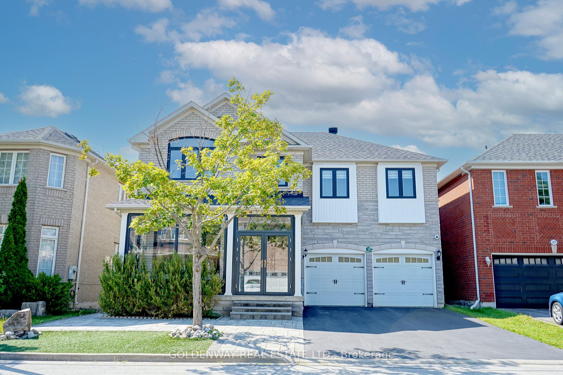 Photo 2 of 19 Markshire Road, Markham, Cachet — HOMEH