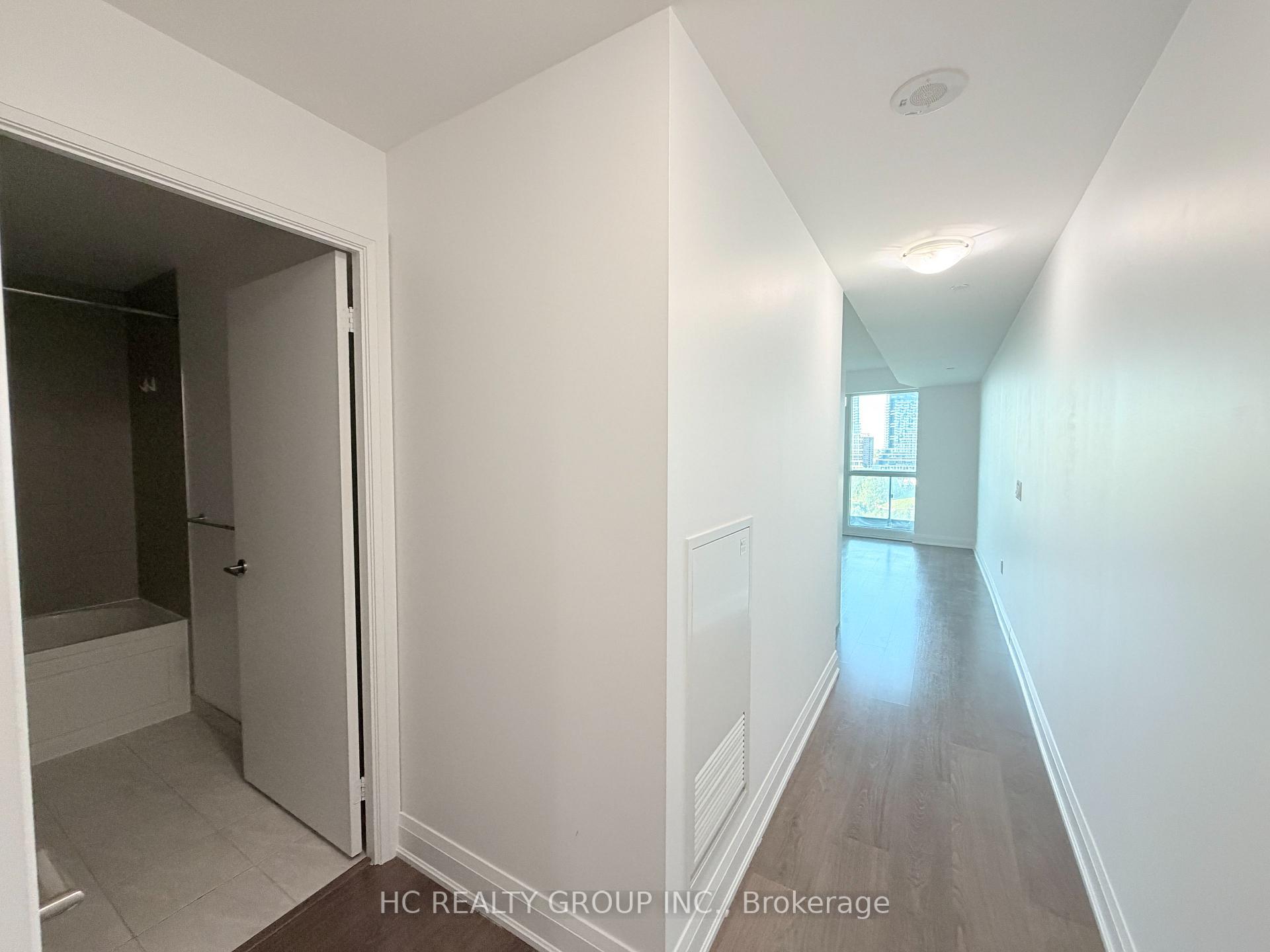 Photo 7 of Unit 902, 160 Vanderhoof Avenue, Toronto, Thorncliffe Park — HOMEH