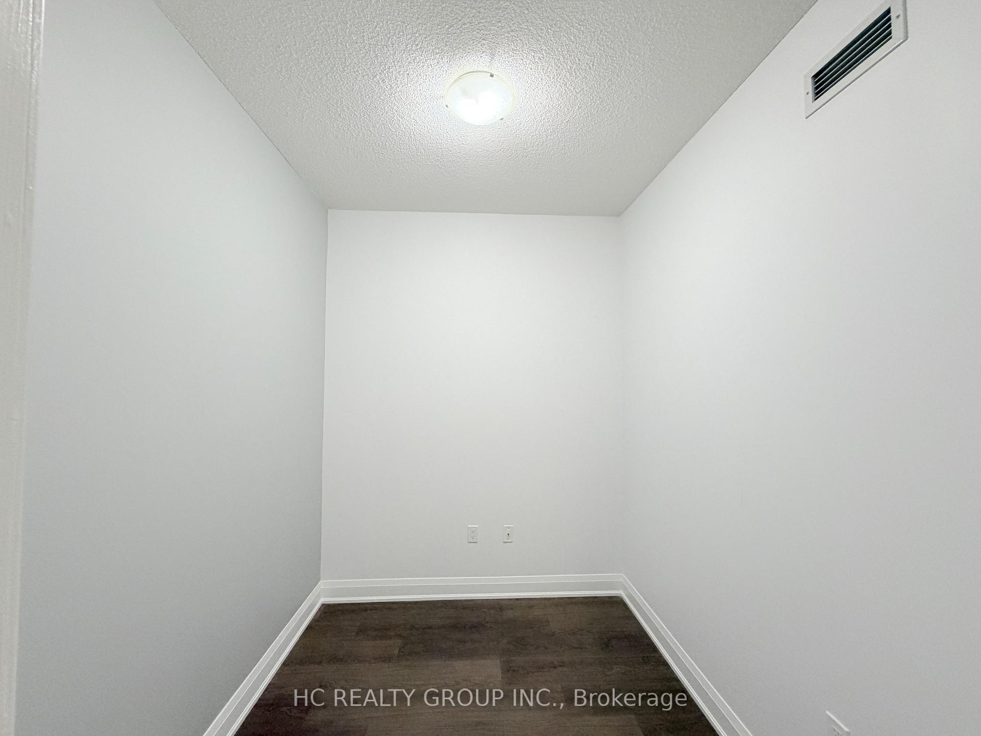 Photo 8 of Unit 902, 160 Vanderhoof Avenue, Toronto, Thorncliffe Park — HOMEH