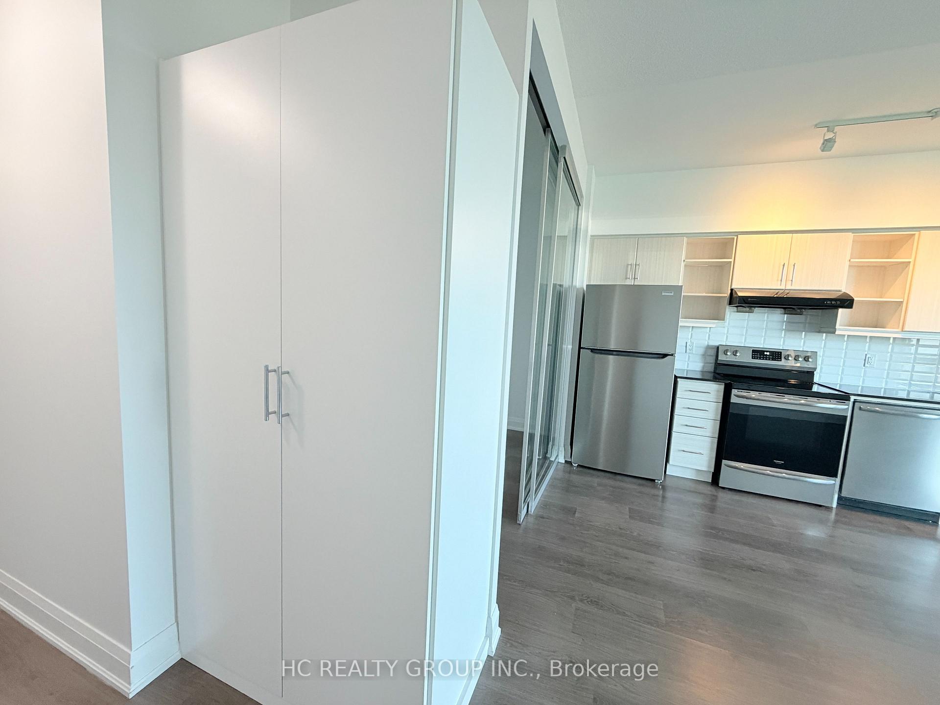 Photo 12 of Unit 902, 160 Vanderhoof Avenue, Toronto, Thorncliffe Park — HOMEH