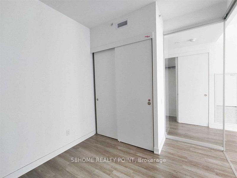 Photo 7 of Unit 1901, 185 Roehampton Avenue, Toronto, Mount Pleasant West — HOMEH