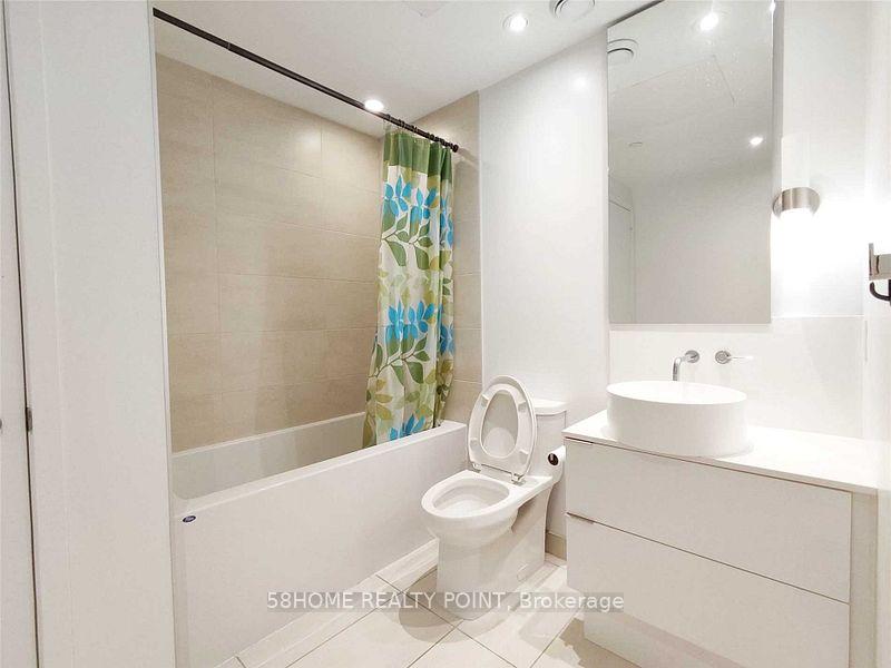 Photo 9 of Unit 1901, 185 Roehampton Avenue, Toronto, Mount Pleasant West — HOMEH