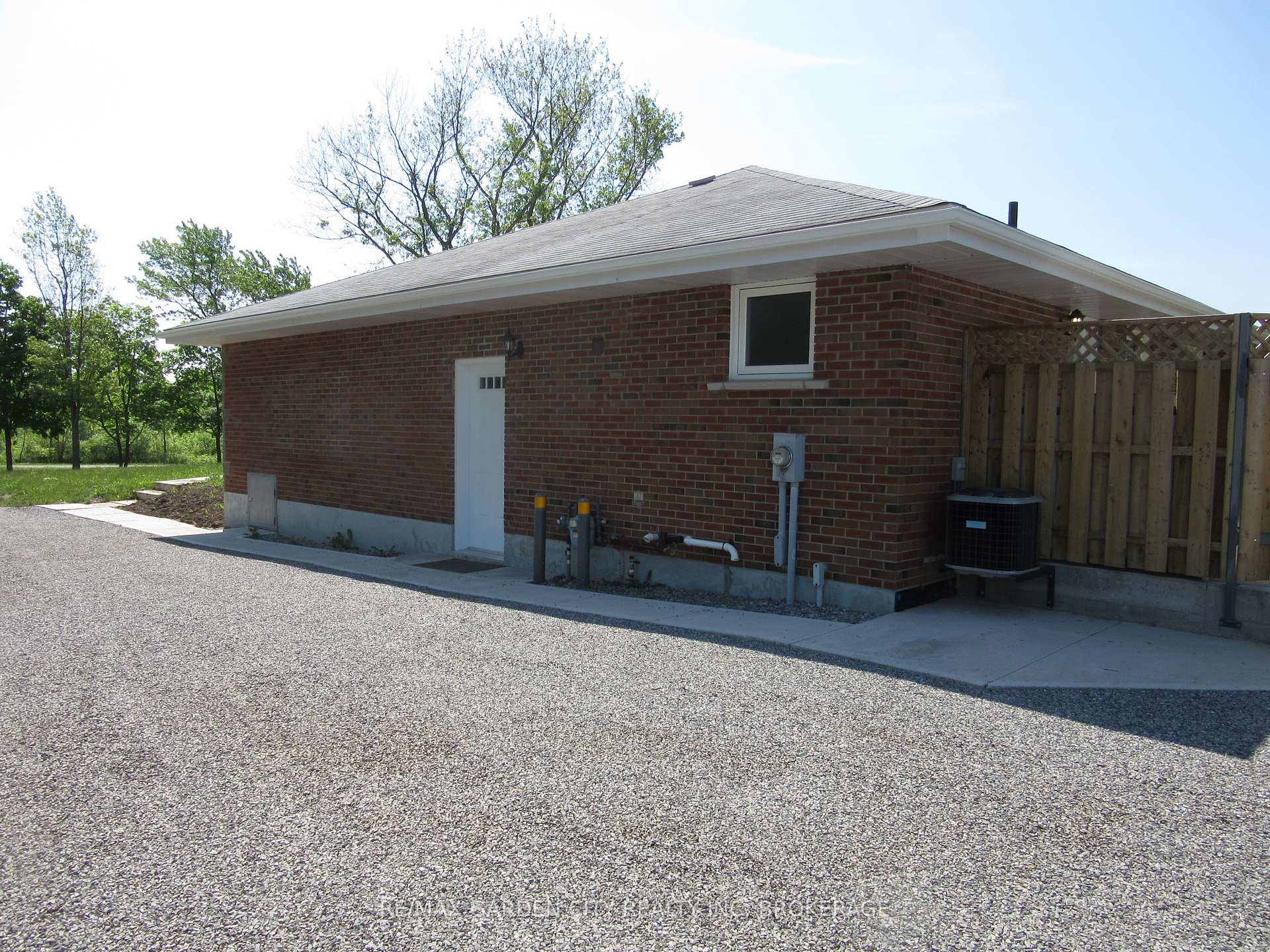 Photo 17 of 11981 Morris Road, Niagara Falls, Schisler — HOMEH