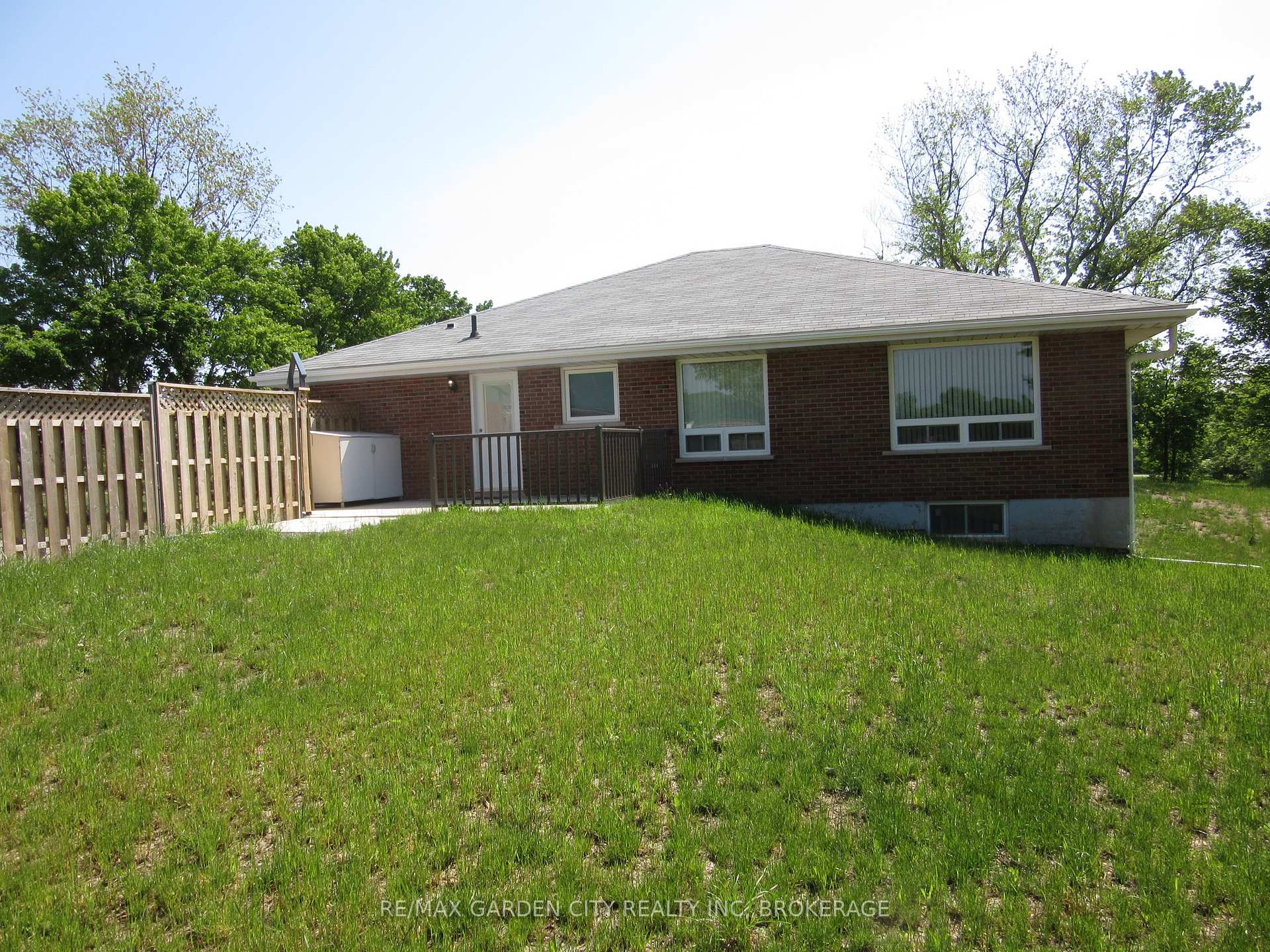 Photo 23 of 11981 Morris Road, Niagara Falls, Schisler — HOMEH