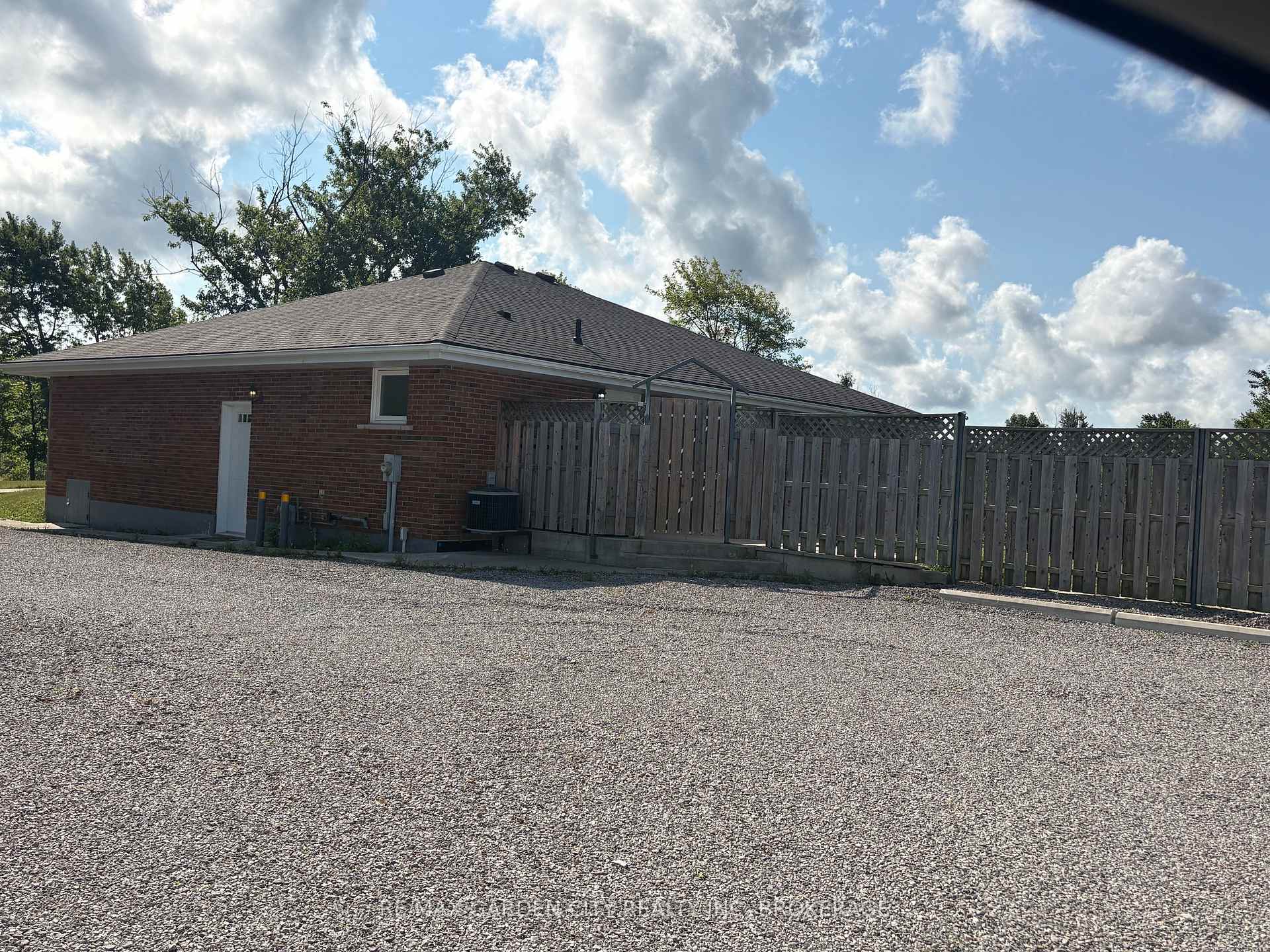 Photo 24 of 11981 Morris Road, Niagara Falls, Schisler — HOMEH