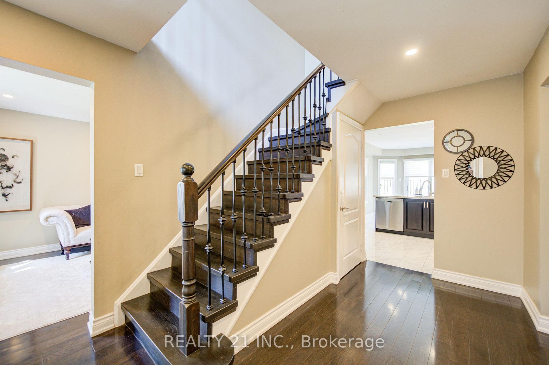 Photo 10 of 95 Hearne Crescent, Ajax, Central — HOMEH