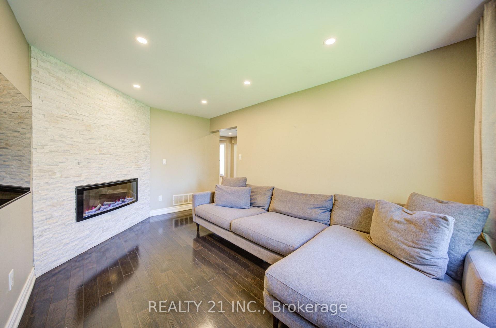 Photo 27 of 95 Hearne Crescent, Ajax, Central — HOMEH