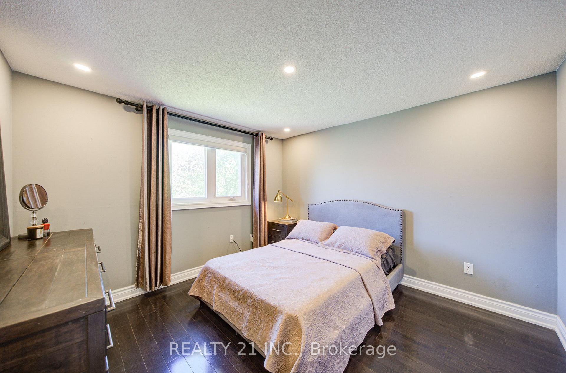 Photo 31 of 95 Hearne Crescent, Ajax, Central — HOMEH