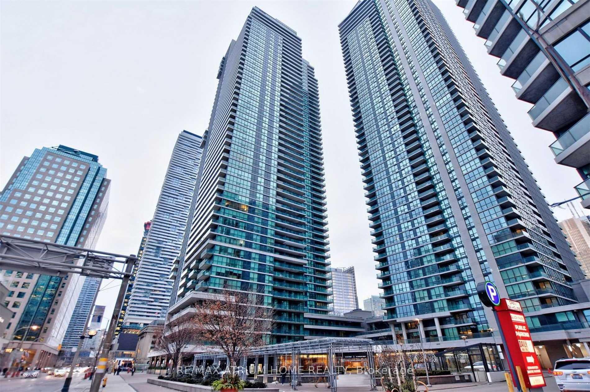 Photo 2 of Unit 4905, 33 Bay Street, Toronto, Waterfront Communities — HOMEH