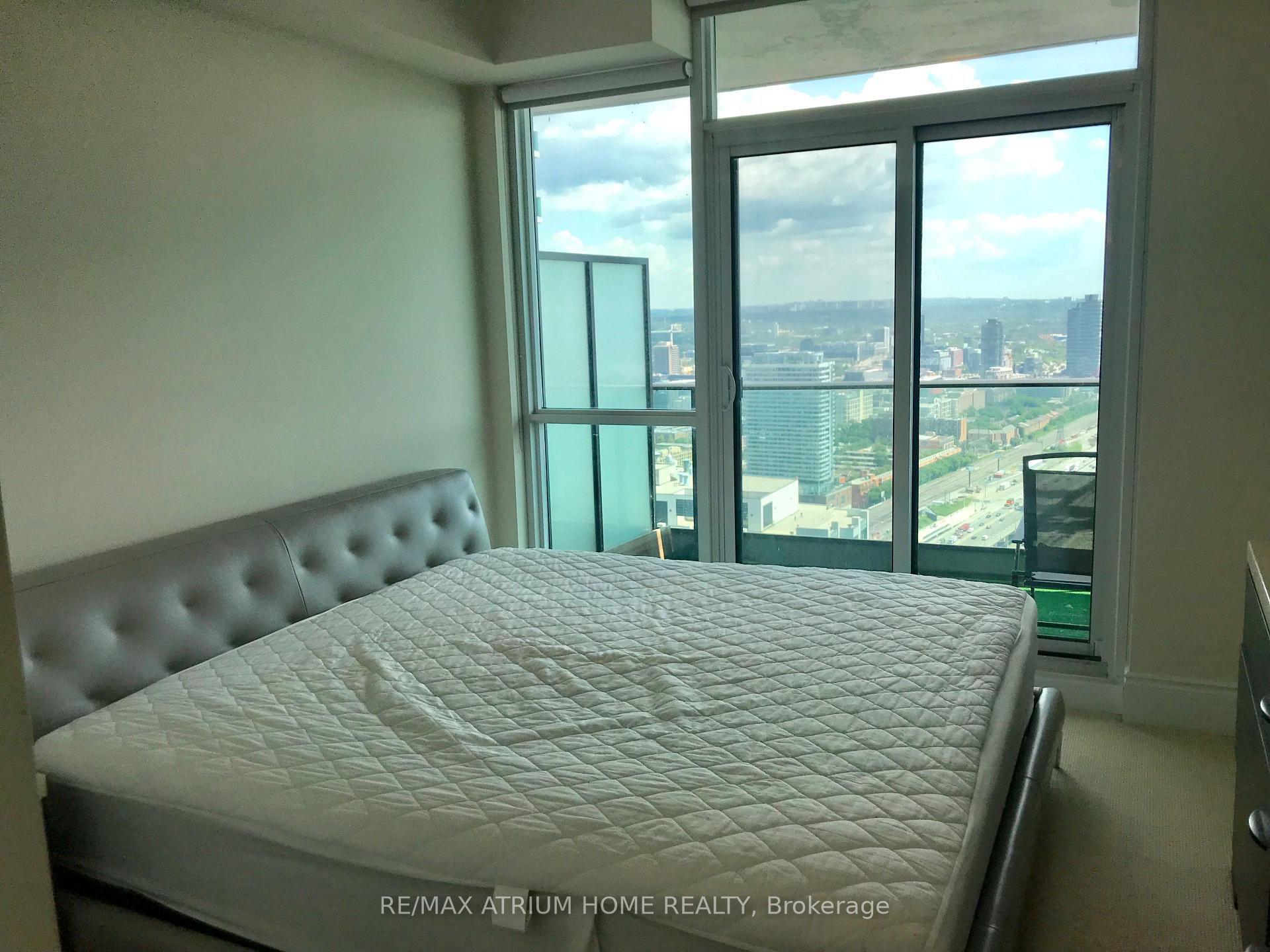 Photo 11 of Unit 4905, 33 Bay Street, Toronto, Waterfront Communities — HOMEH