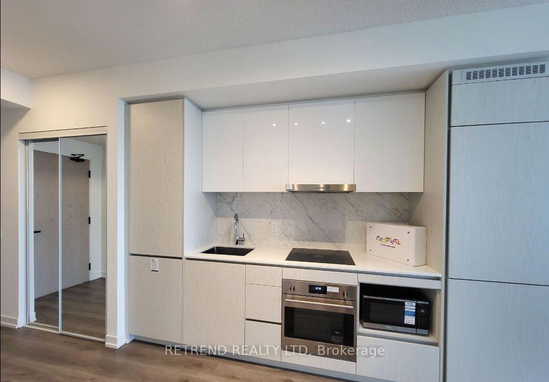 Photo 2 of Unit 2907, 28 Interchange Way, Vaughan, Vaughan Corporate Centre — HOMEH