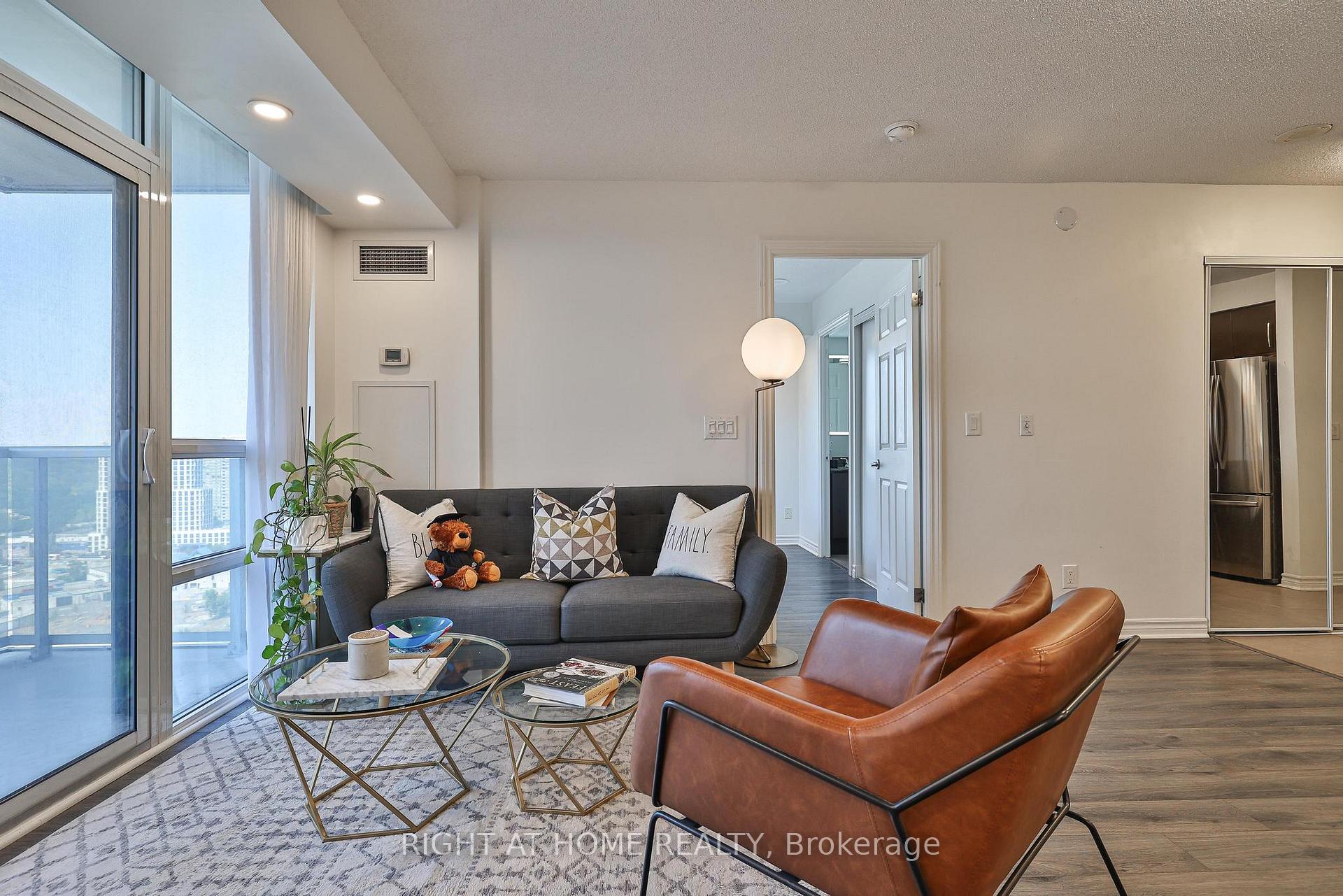 Photo 7 of Unit 2402, 3 Michael Power Place, Etobicoke, Islington-City Centre West — HOMEH