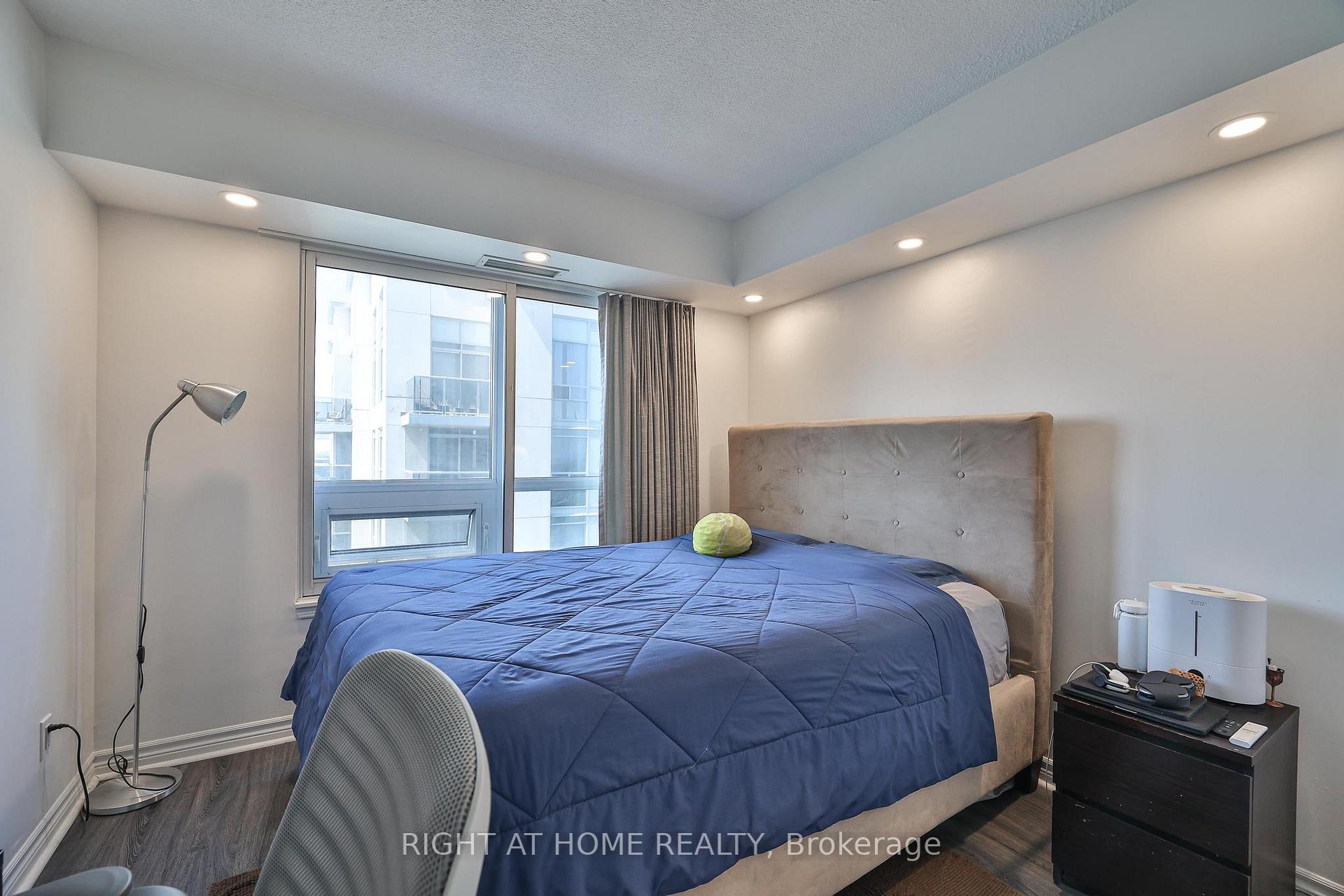 Photo 21 of Unit 2402, 3 Michael Power Place, Etobicoke, Islington-City Centre West — HOMEH