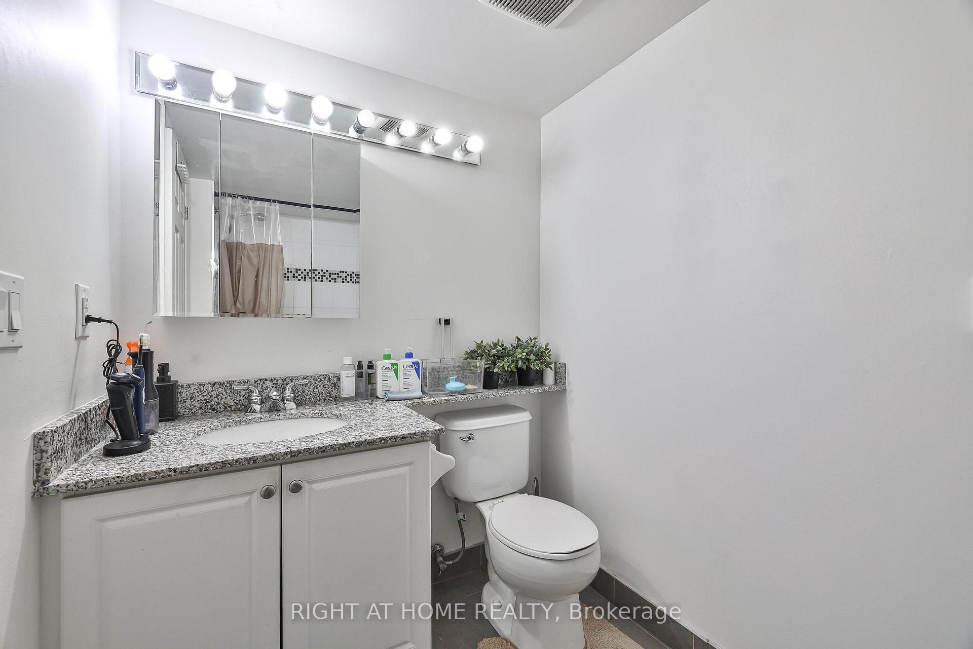 Photo 24 of Unit 2402, 3 Michael Power Place, Etobicoke, Islington-City Centre West — HOMEH