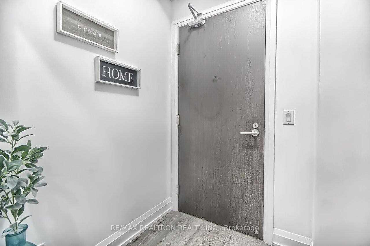 Photo 3 of Unit 912, 7890 Bathurst Street, Vaughan, Beverley Glen — HOMEH