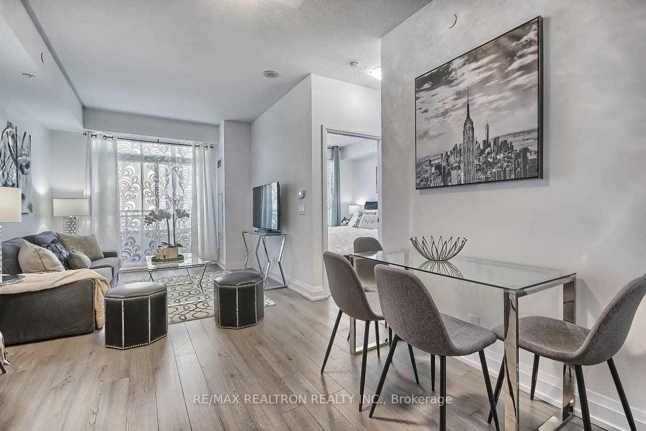 Photo 7 of Unit 912, 7890 Bathurst Street, Vaughan, Beverley Glen — HOMEH
