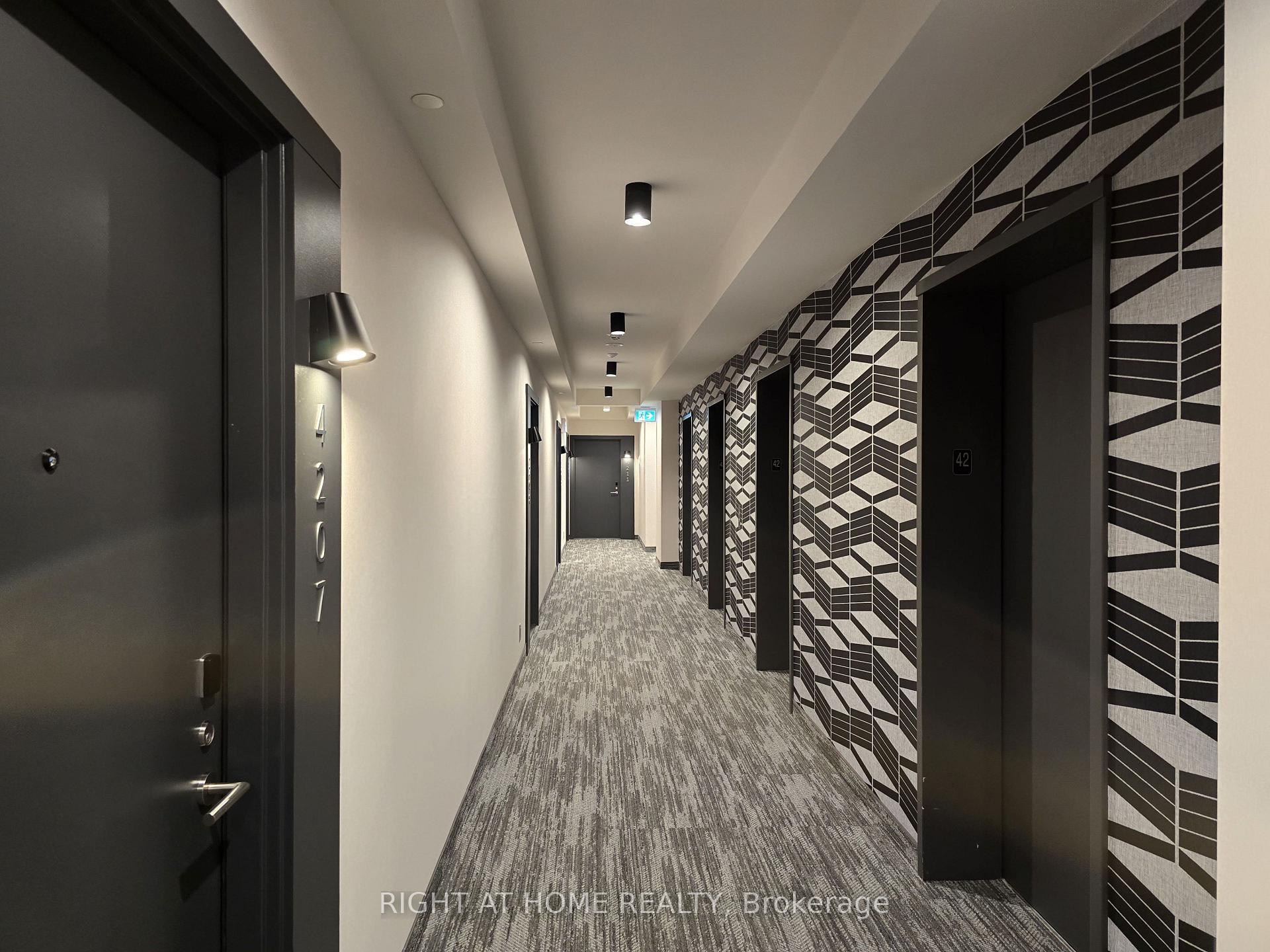 Photo 3 of Unit 4209, 180 Front Street E, Toronto, Moss Park — HOMEH