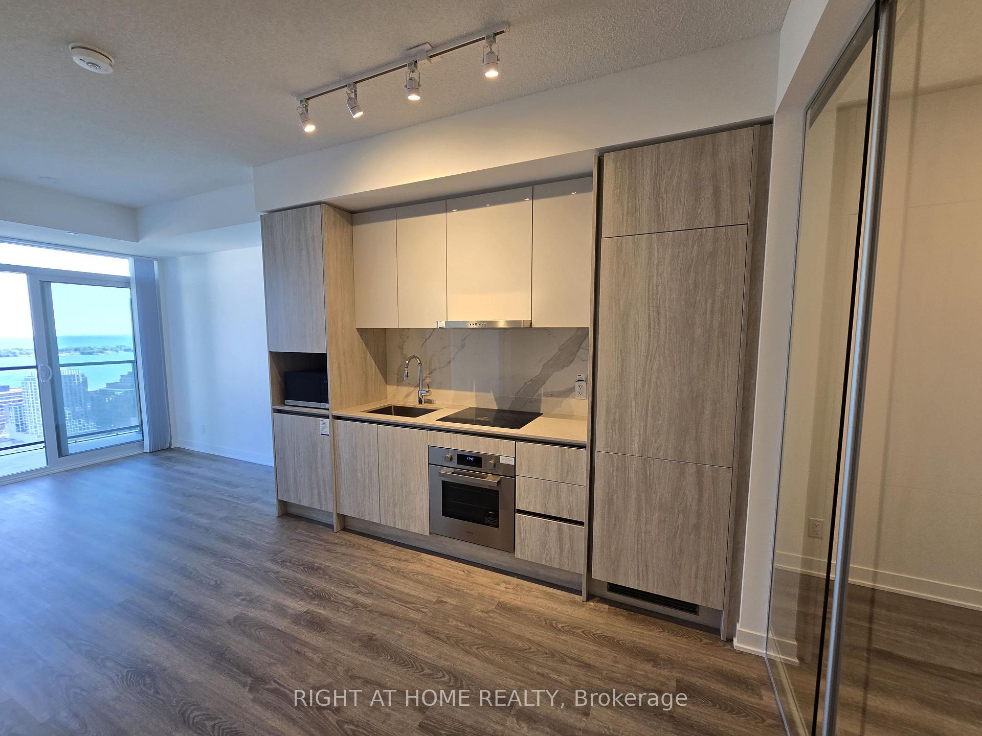 Photo 12 of Unit 4209, 180 Front Street E, Toronto, Moss Park — HOMEH