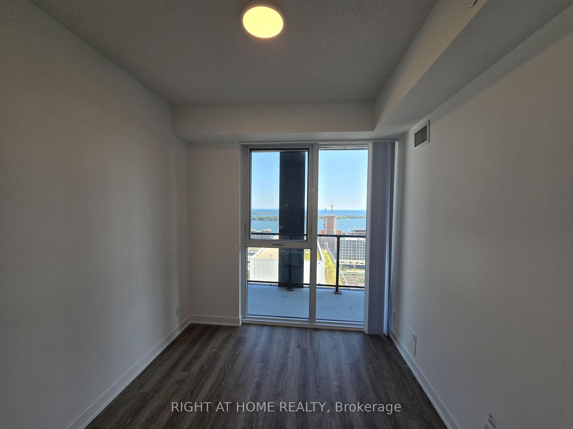 Photo 13 of Unit 4209, 180 Front Street E, Toronto, Moss Park — HOMEH