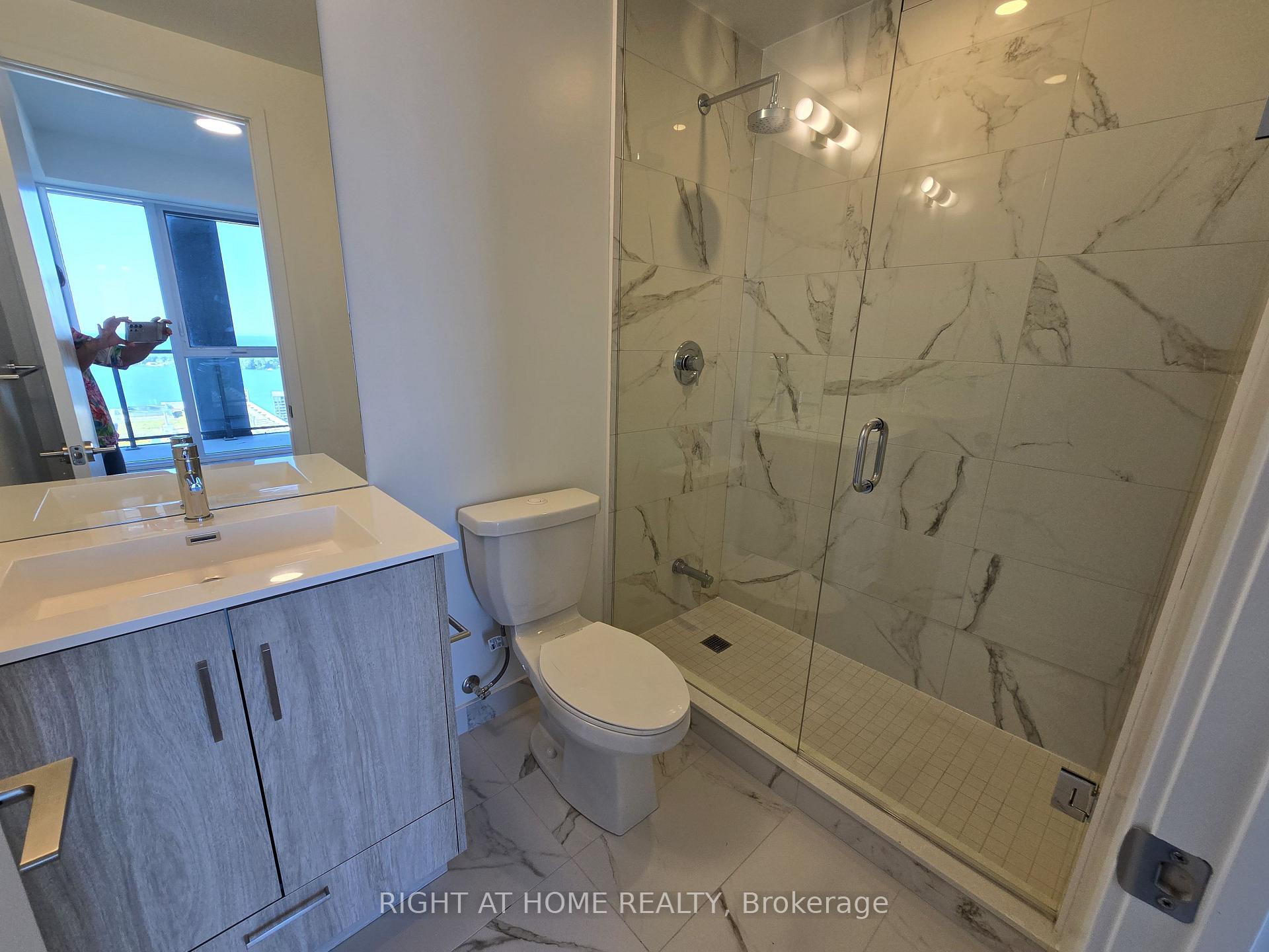 Photo 15 of Unit 4209, 180 Front Street E, Toronto, Moss Park — HOMEH