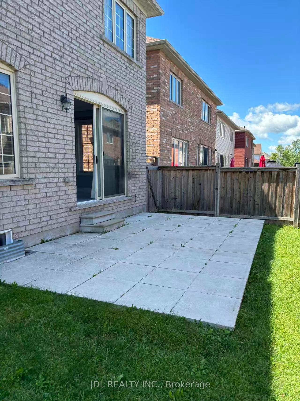 Photo 23 of 16 Jericho Avenue, Georgina, Keswick South — HOMEH
