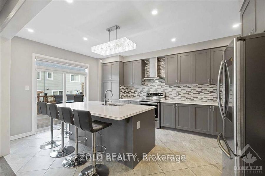 Photo 9 of 108 Flowing Creek Circle, Ottawa, Kanata - Emerald Meadows/Trailwest — HOMEH