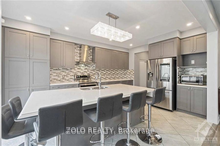 Photo 10 of 108 Flowing Creek Circle, Ottawa, Kanata - Emerald Meadows/Trailwest — HOMEH