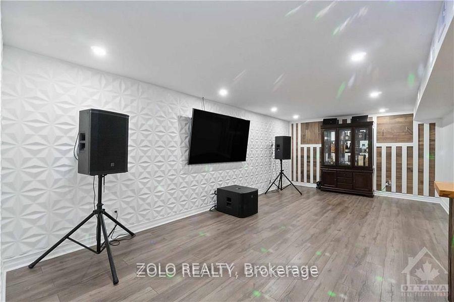 Photo 23 of 108 Flowing Creek Circle, Ottawa, Kanata - Emerald Meadows/Trailwest — HOMEH