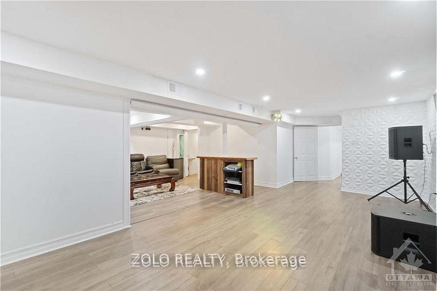 Photo 24 of 108 Flowing Creek Circle, Ottawa, Kanata - Emerald Meadows/Trailwest — HOMEH