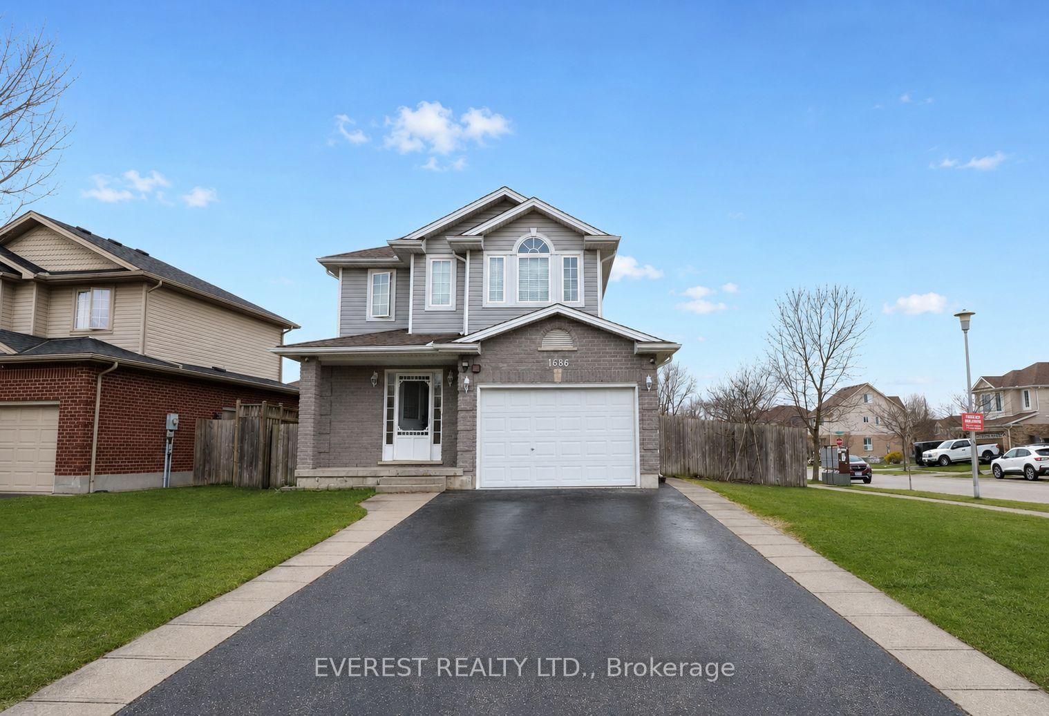 Photo 2 of 1686 Blackmaple Crescent, London, East A — HOMEH