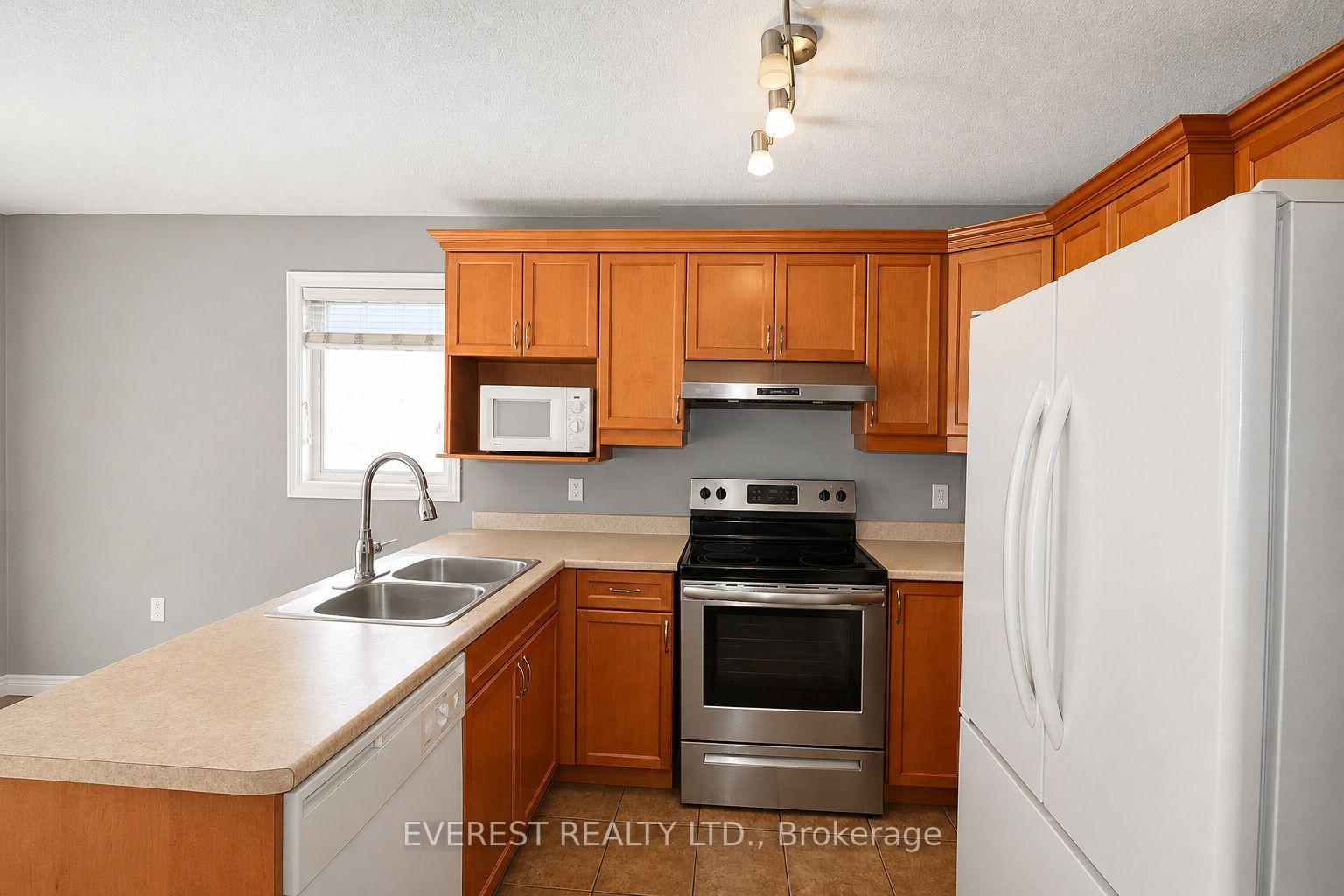 Photo 8 of 1686 Blackmaple Crescent, London, East A — HOMEH