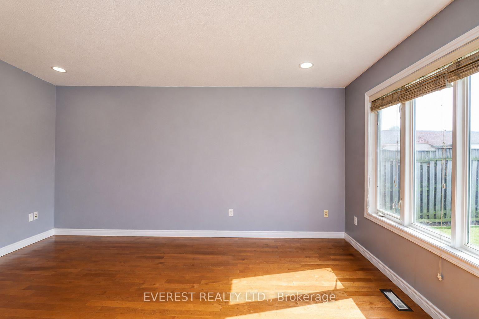 Photo 12 of 1686 Blackmaple Crescent, London, East A — HOMEH