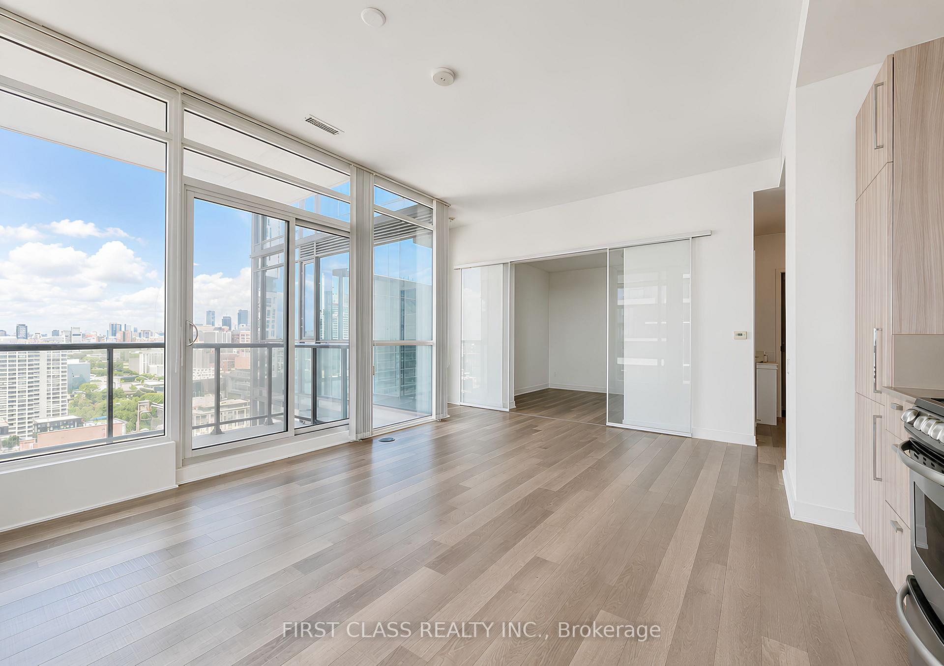Photo 15 of Unit 2304, 290 Adelaide Street W, Toronto, Waterfront Communities — HOMEH