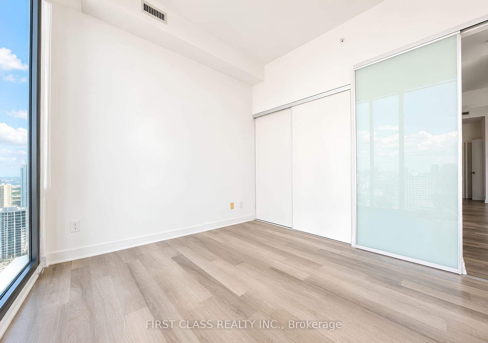 Photo 33 of Unit 2304, 290 Adelaide Street W, Toronto, Waterfront Communities — HOMEH