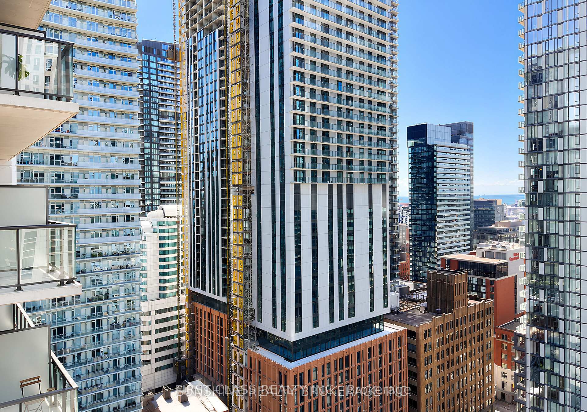 Photo 35 of Unit 2304, 290 Adelaide Street W, Toronto, Waterfront Communities — HOMEH