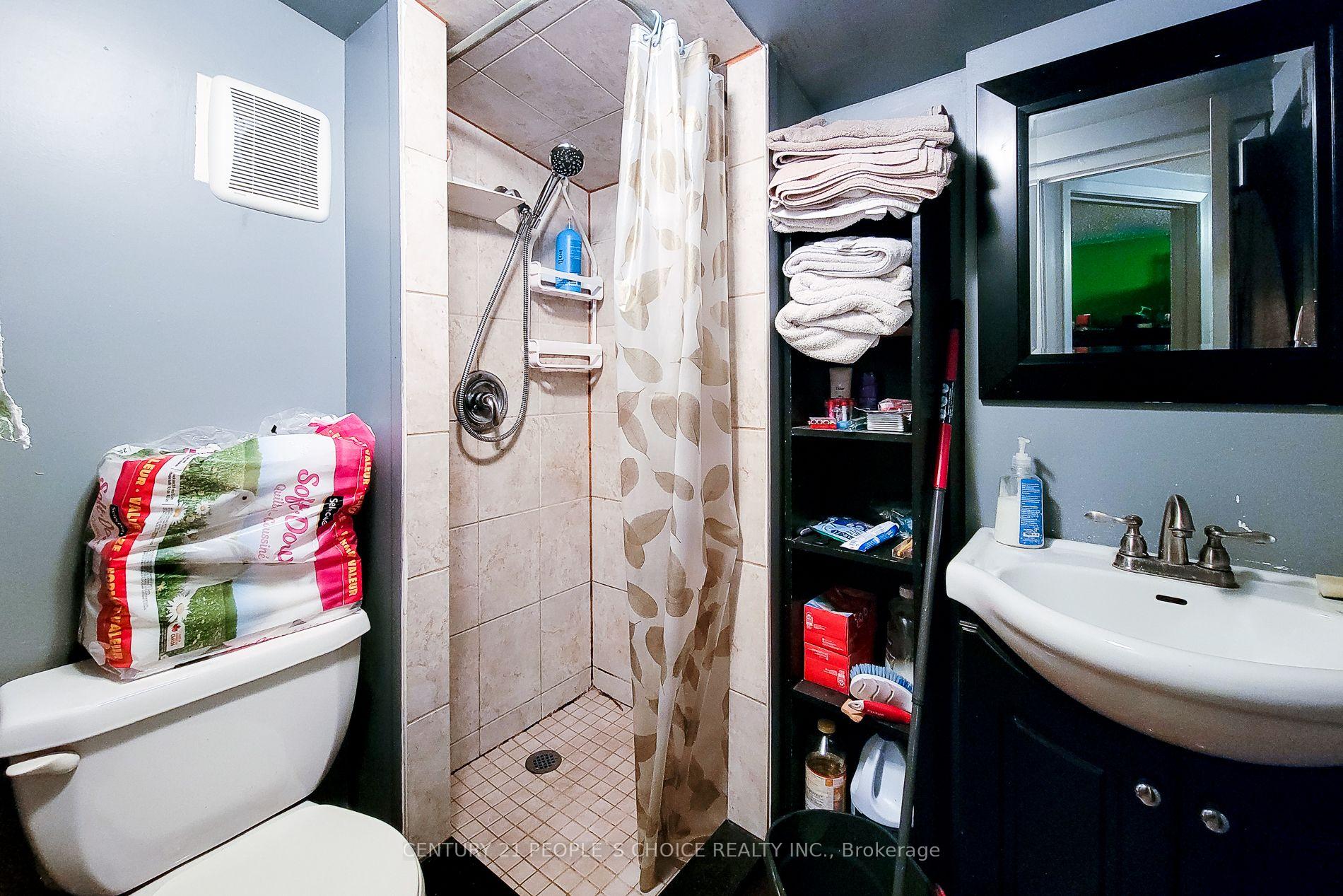 Photo 24 of 4999 Mcrae Street, Niagara Falls, Cherrywood — HOMEH